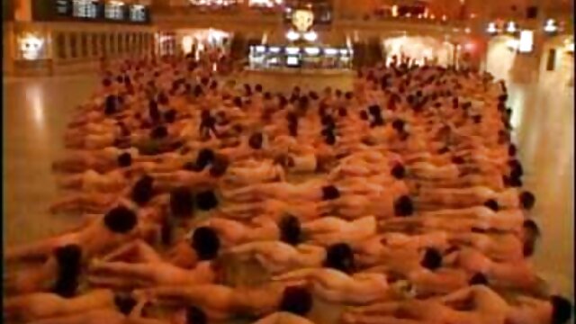 男は台所でブロンドとコックを壊しました。 女の子 の 為 の アダルト 動画