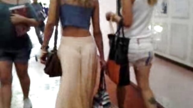 脂肪ラティーナ模索の商品にフロントのWebカメラ 女の子 むけ エロ 動画