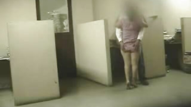若い女の子でドアいじめ彼女の黒っぽい恋人 女性 用 アダルト ビデオ 動画