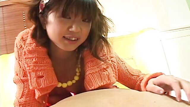 若い女性は、家に入って彼女をあきらめるように黒人男性を招待します。 女性 の 為 の アダルト 動画 無料